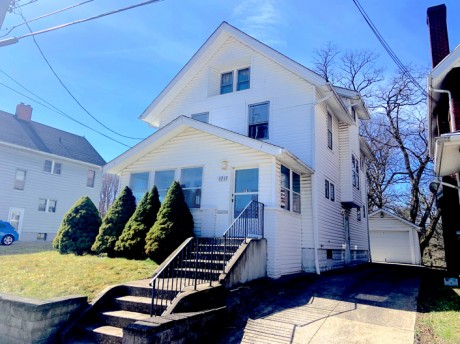 Oakpark Drive, Akron, OH